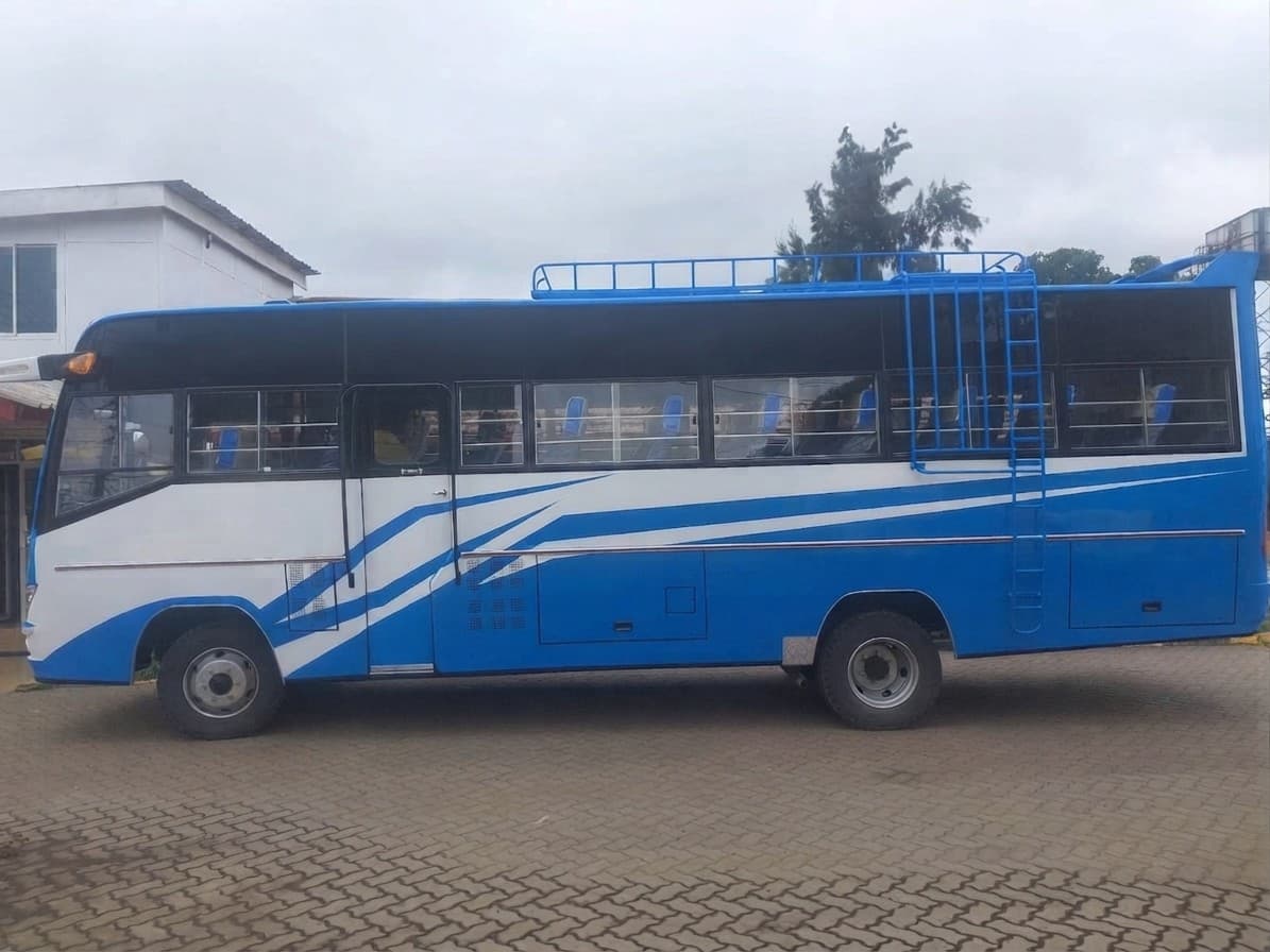 Isuzu 51-Seater