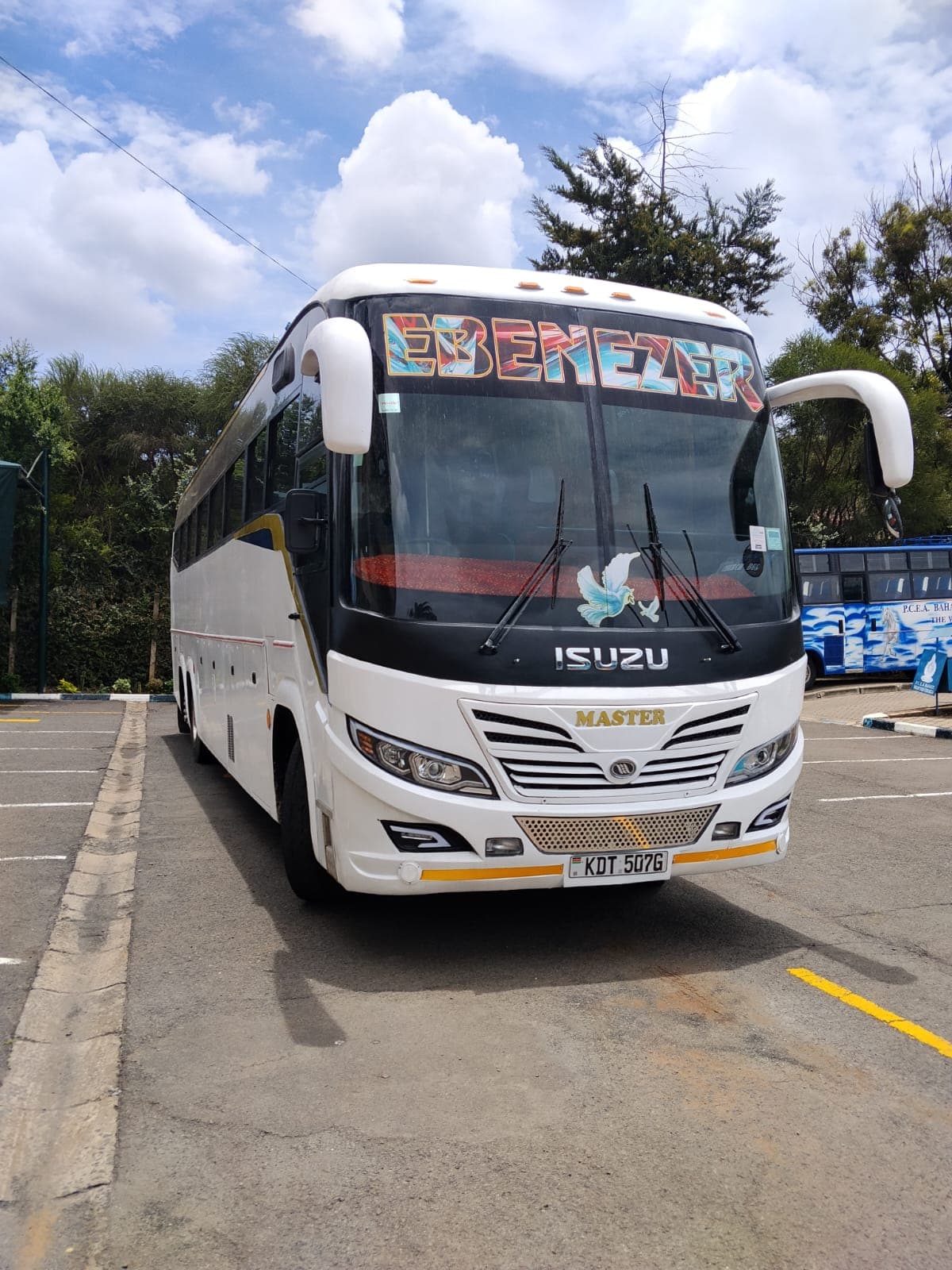 Isuzu 62-Seater