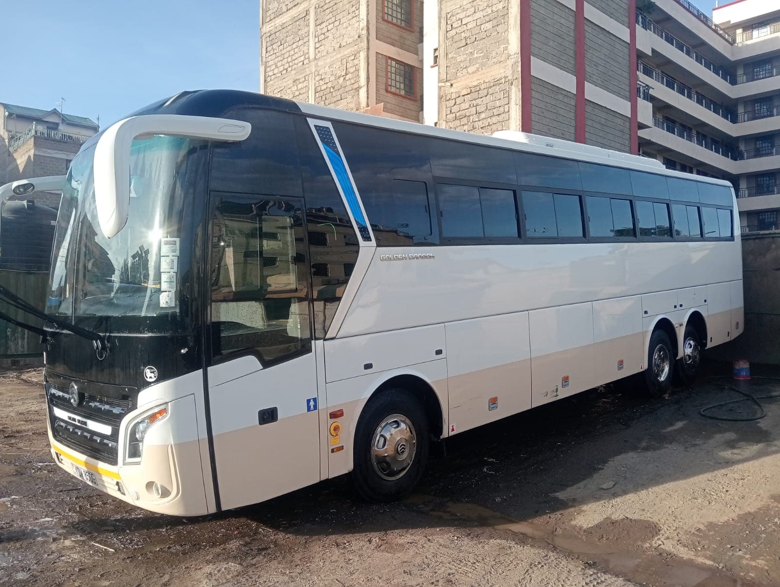 Yutong 51-Seater Luxury