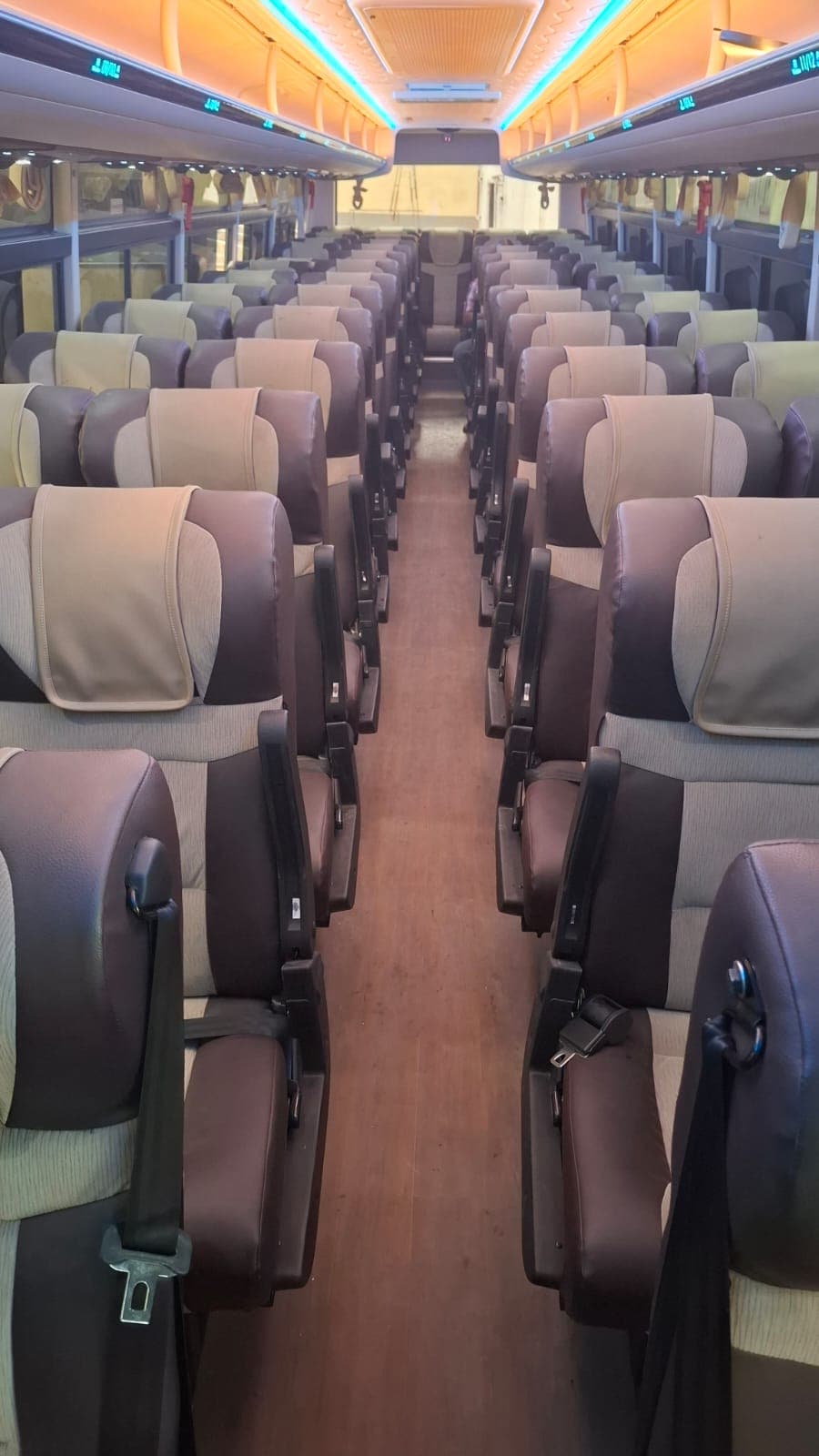 Yutong 51-Seater Luxury