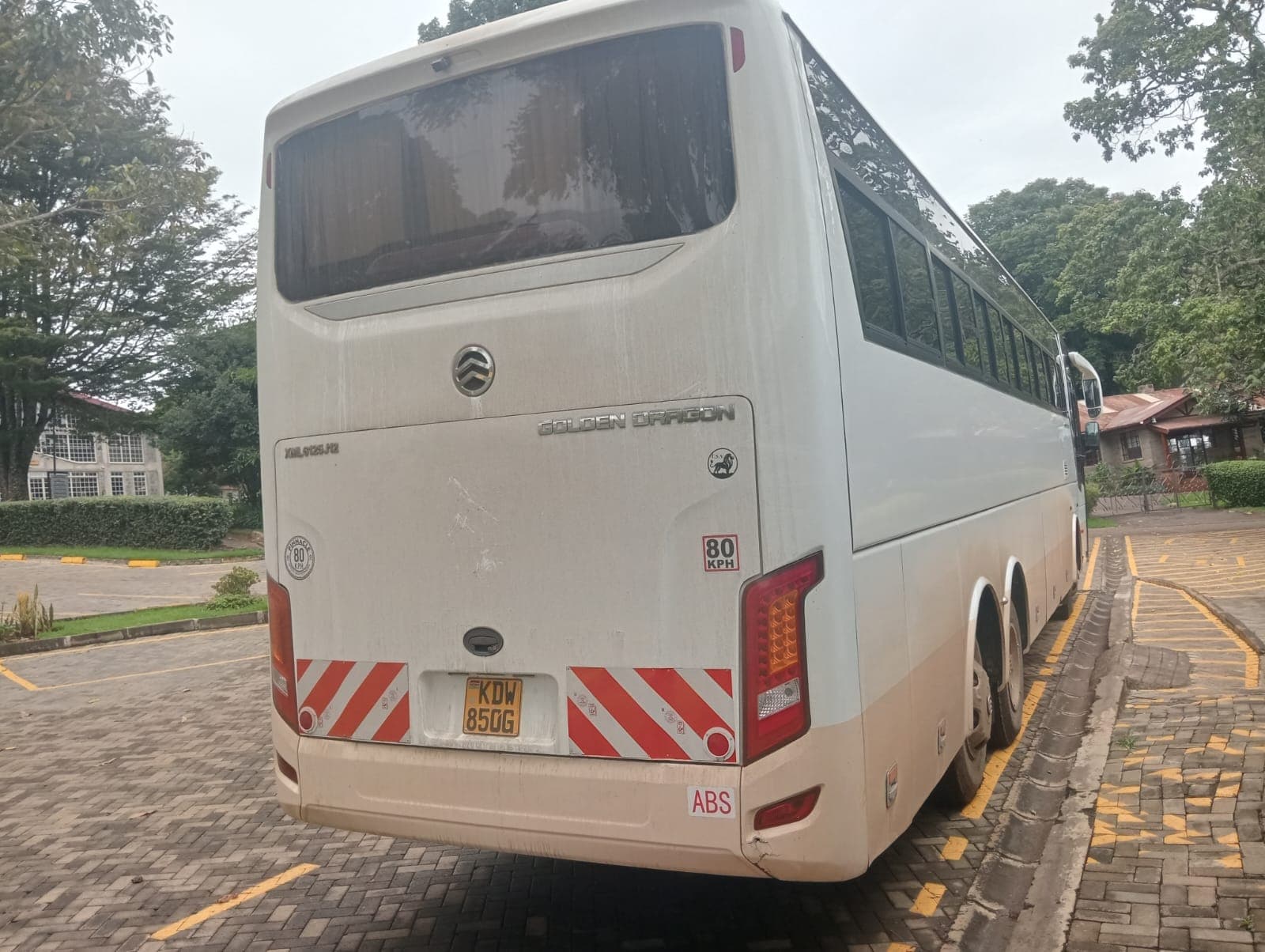 Yutong 51-Seater Luxury